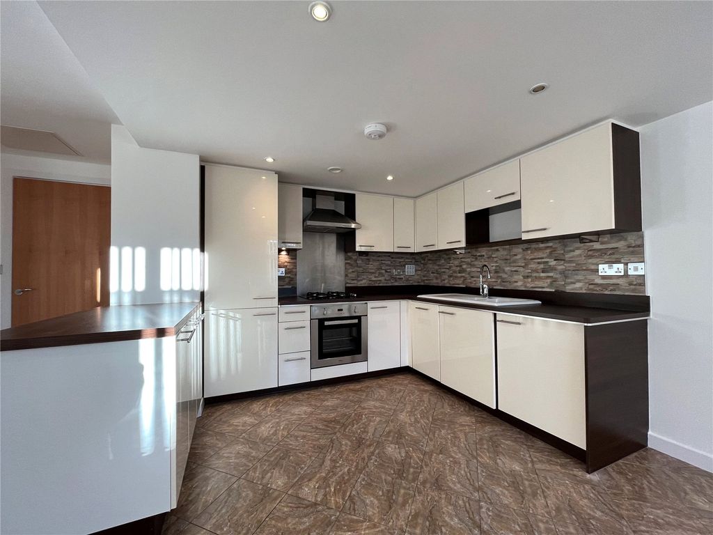 Property photo 2 of 12 Picture No. 07