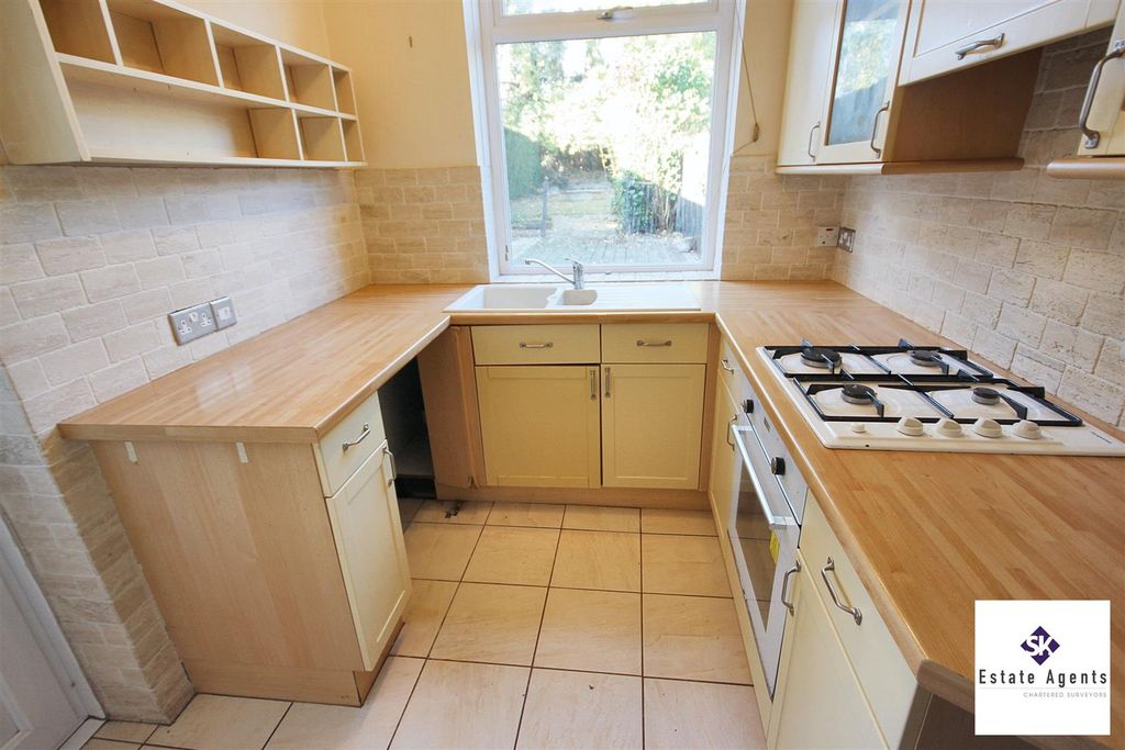 Property photo 2 of 17 Kitchen
