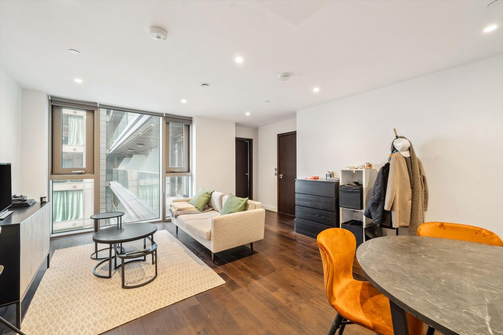 Property photo 2 of 10 Image