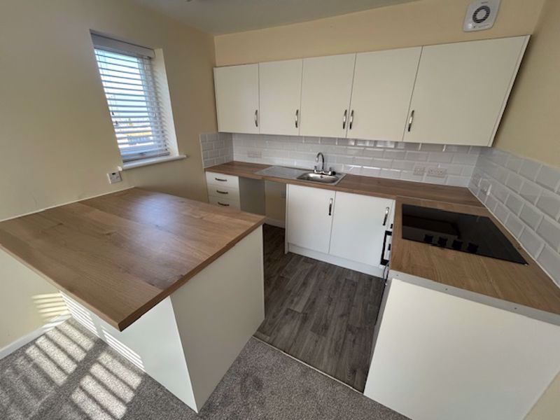 Property photo 2 of 7 Photo 3