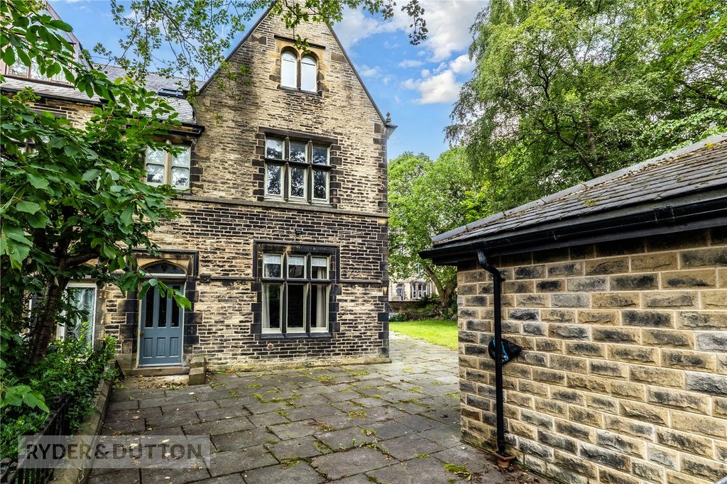 Property photo 1 of 34 Picture No. 35
