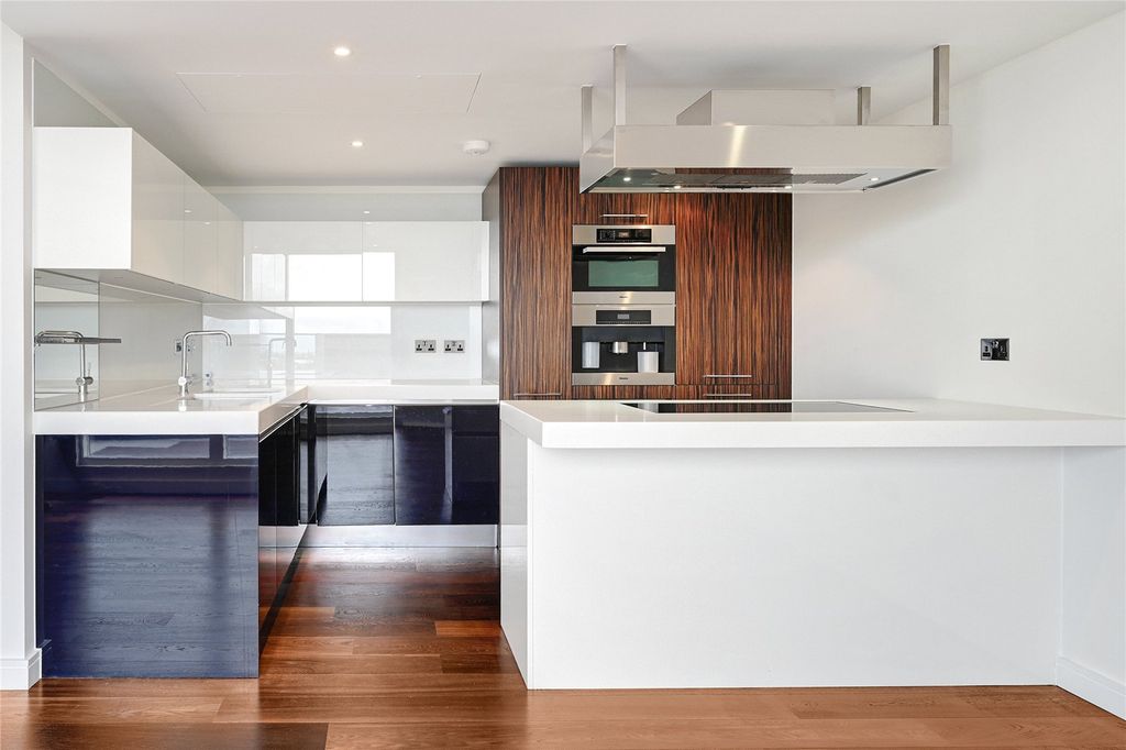 Property photo 2 of 18 Picture No. 07