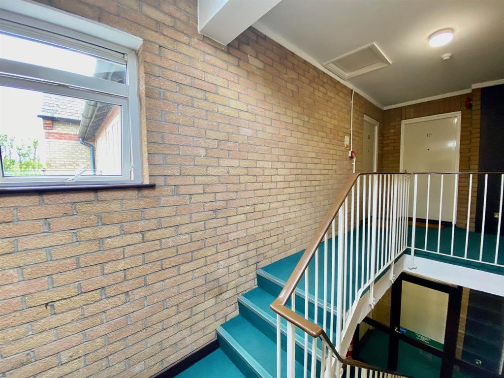 Property photo 3 of 3