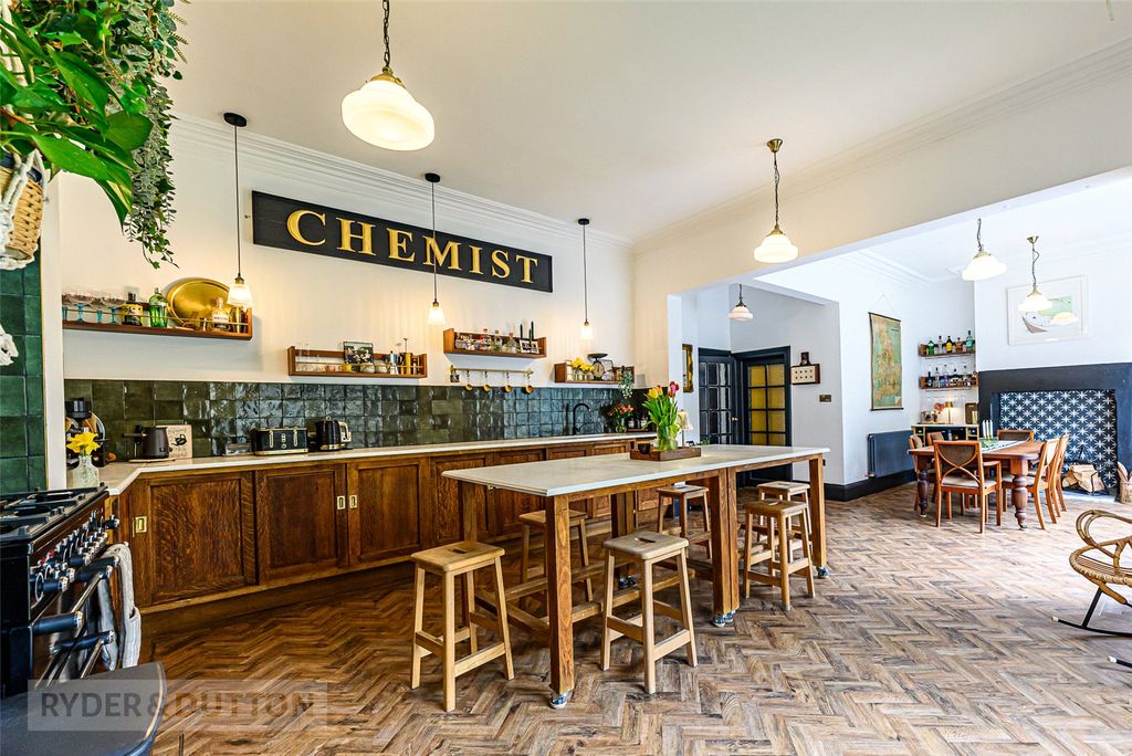 Property photo 2 of 28 Kitchen Dining Room