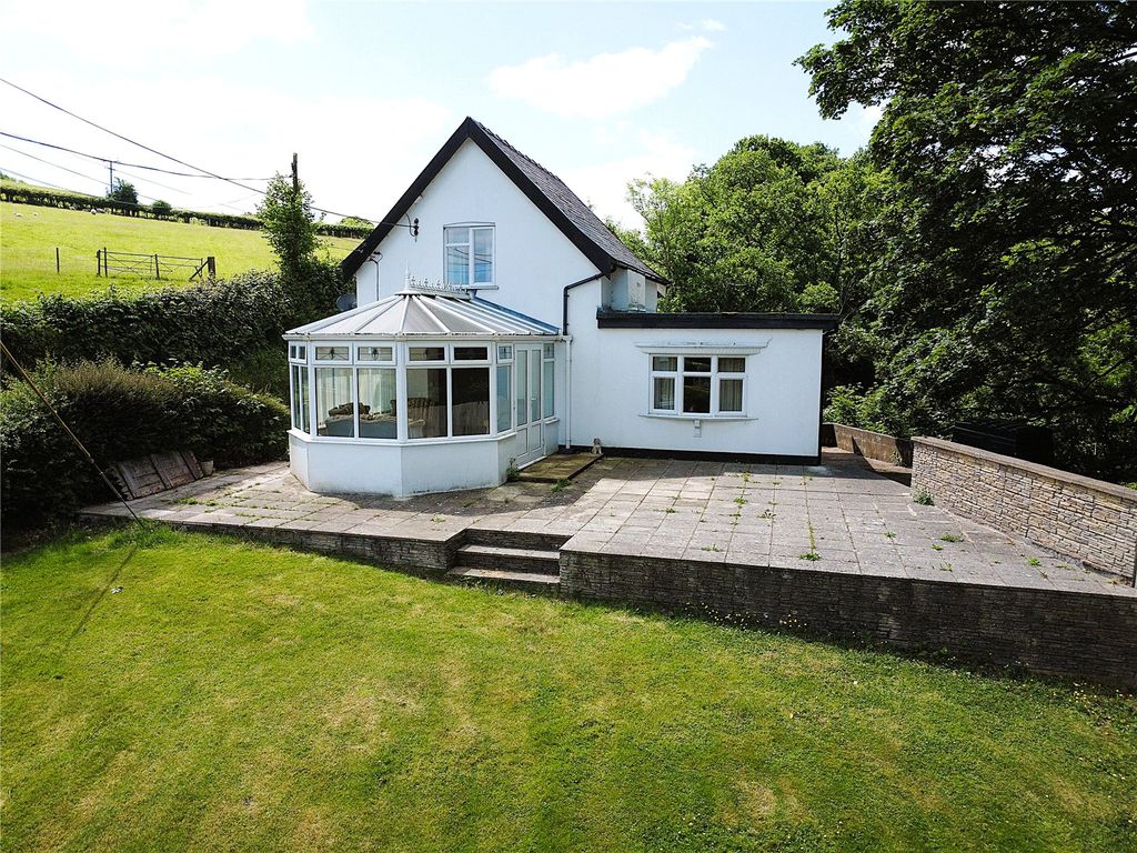 Property photo 1 of 25 Picture No. 02