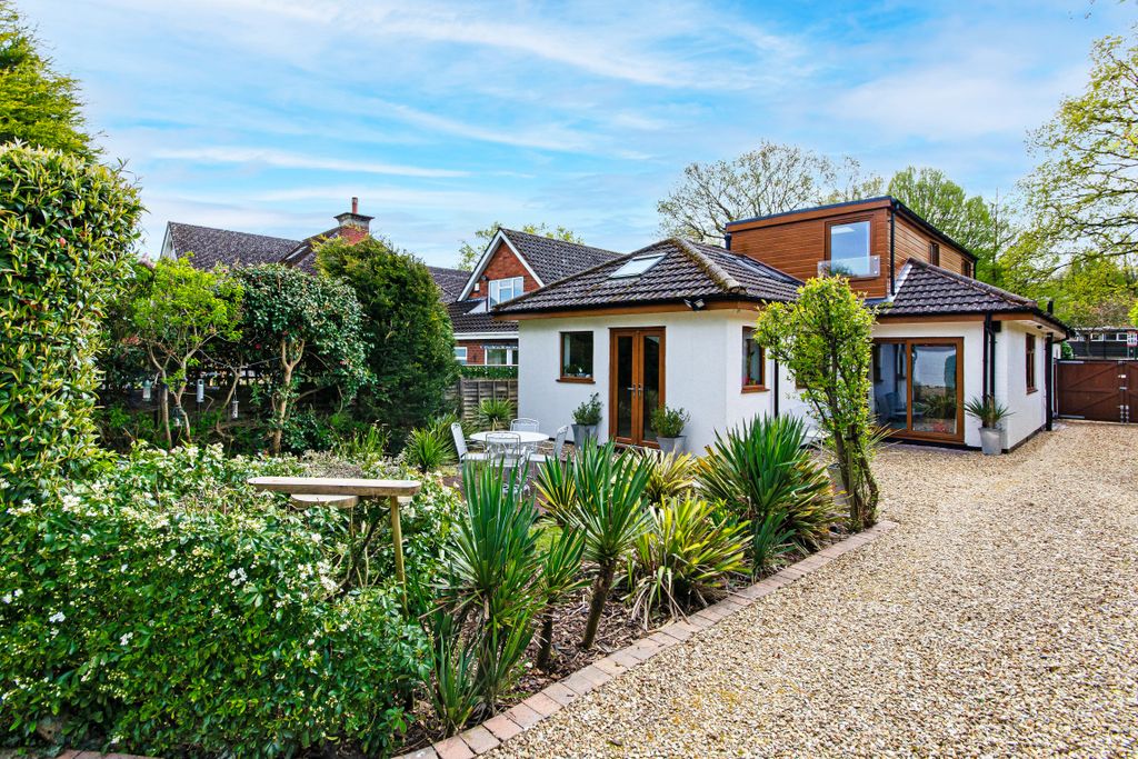 Property photo 1 of 31