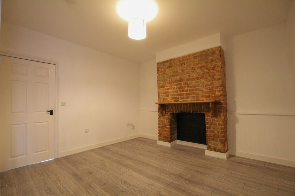 Property photo 2 of 9 Living Room