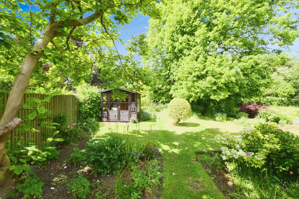 Property photo 3 of 22 Pnmb0586