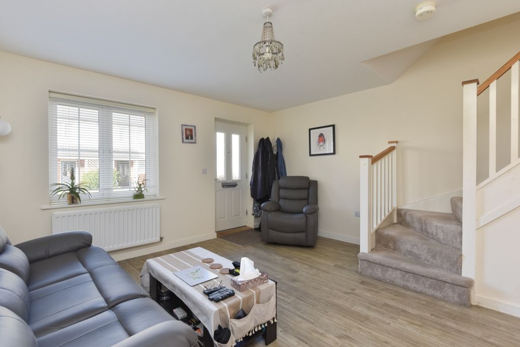 Property photo 3 of 15 4893656