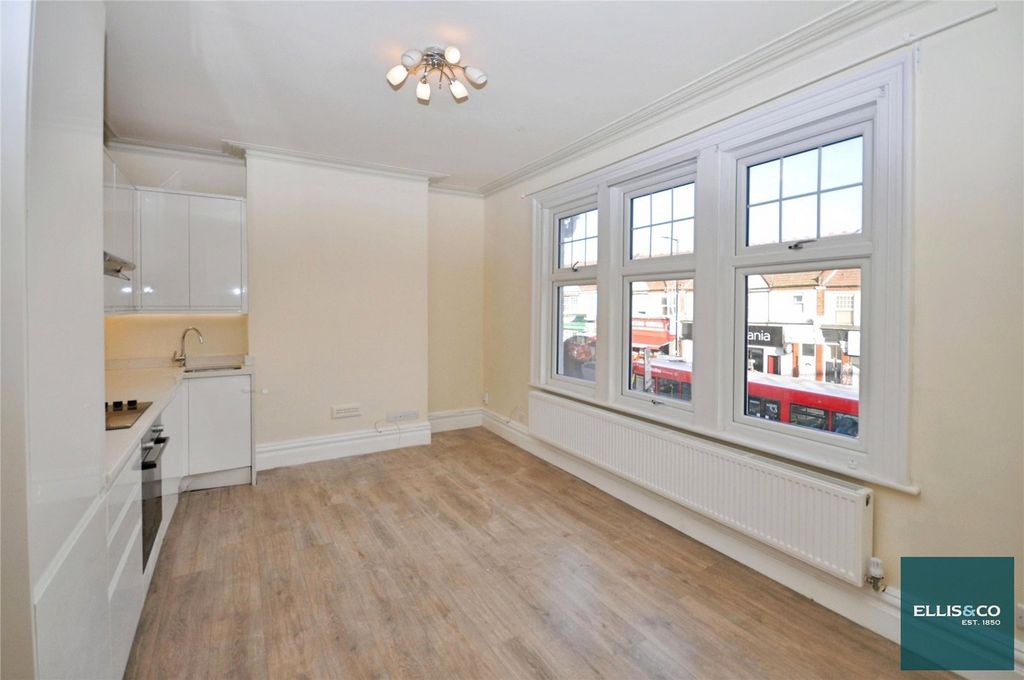 Property photo 2 of 10 Picture No. 26