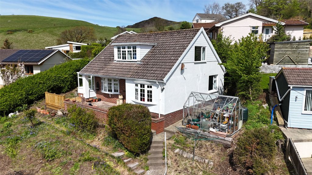 Property photo 3 of 16 3 - Picture No. 03