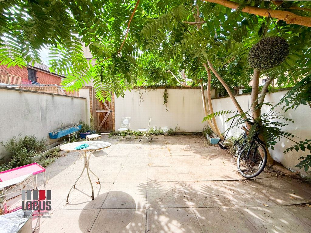 Property photo 3 of 13 Photo 3