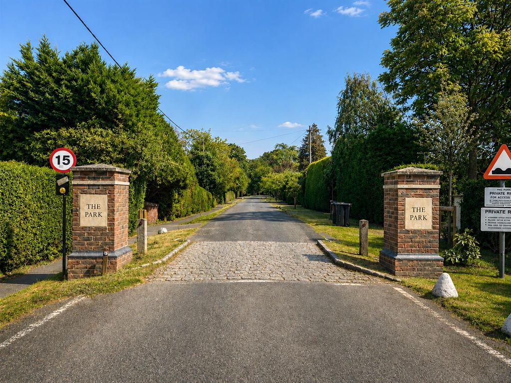 Property photo 1 of 1 The Park Road Entrance.Png