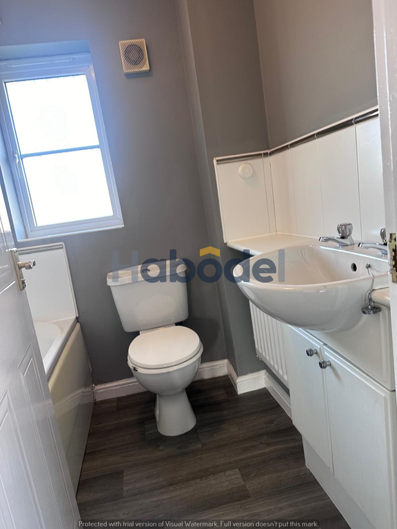 Property photo 3 of 8