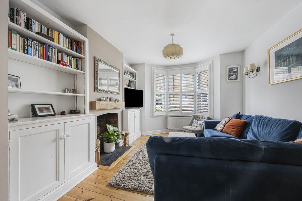 Property photo 3 of 26