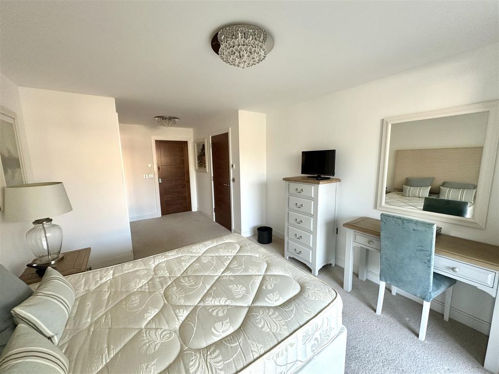 Additional image 10 of 2 bed flat for saleSea Road, Carlyon Bay, St. Austell PL25