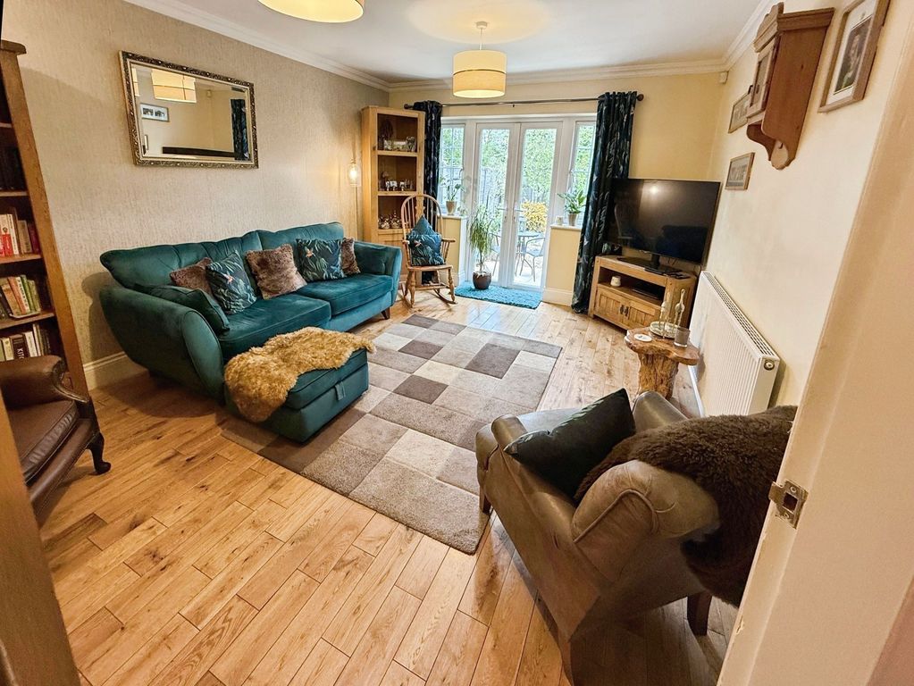 Property photo 3 of 21