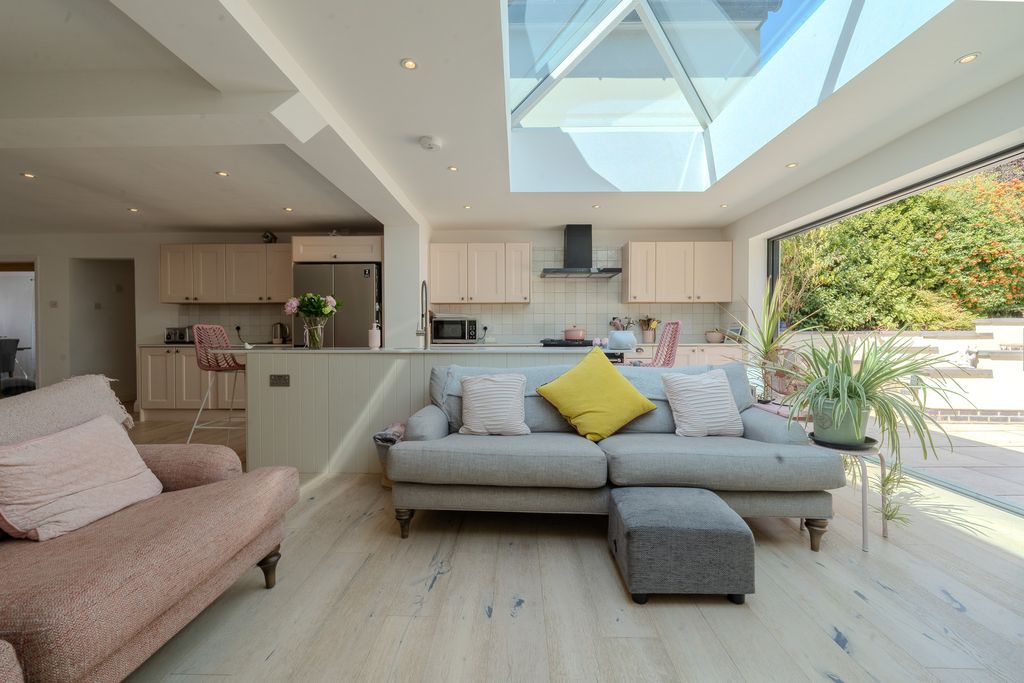 Property photo 3 of 41 Dsc05426-Hdr