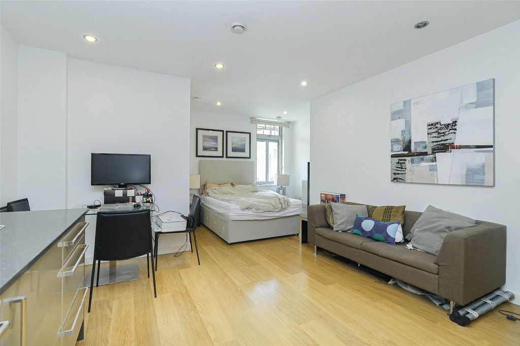 Property photo 1 of 12 Picture No. 03