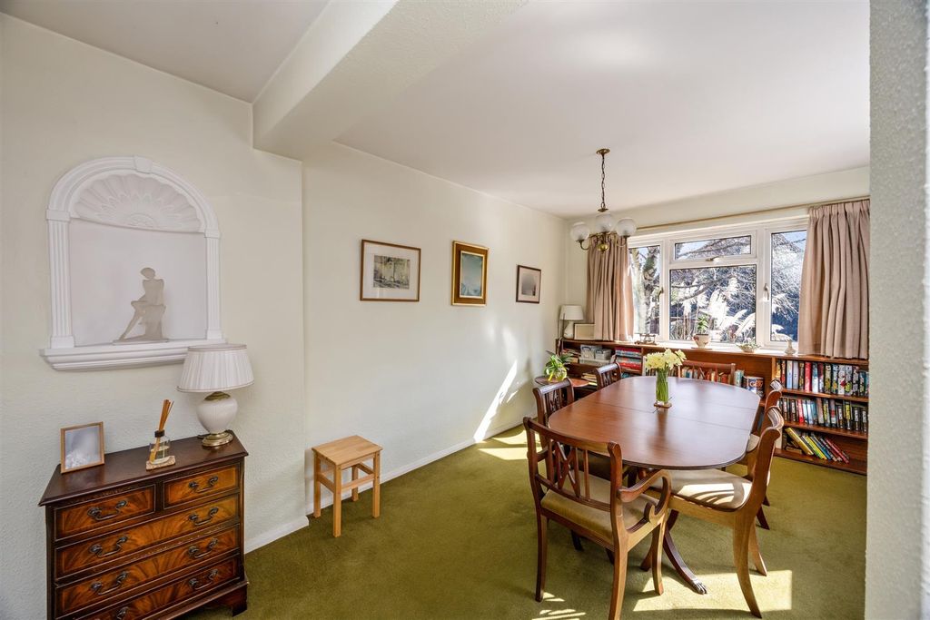 Property photo 3 of 25 Dining Room