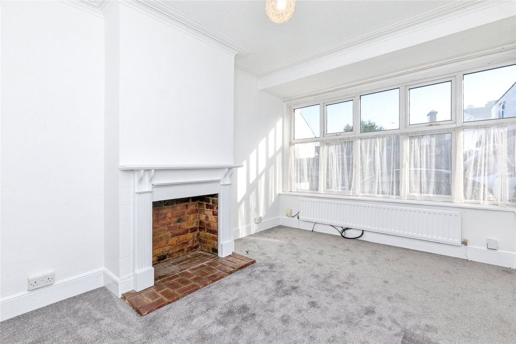 Property photo 1 of 26 Picture No. 02