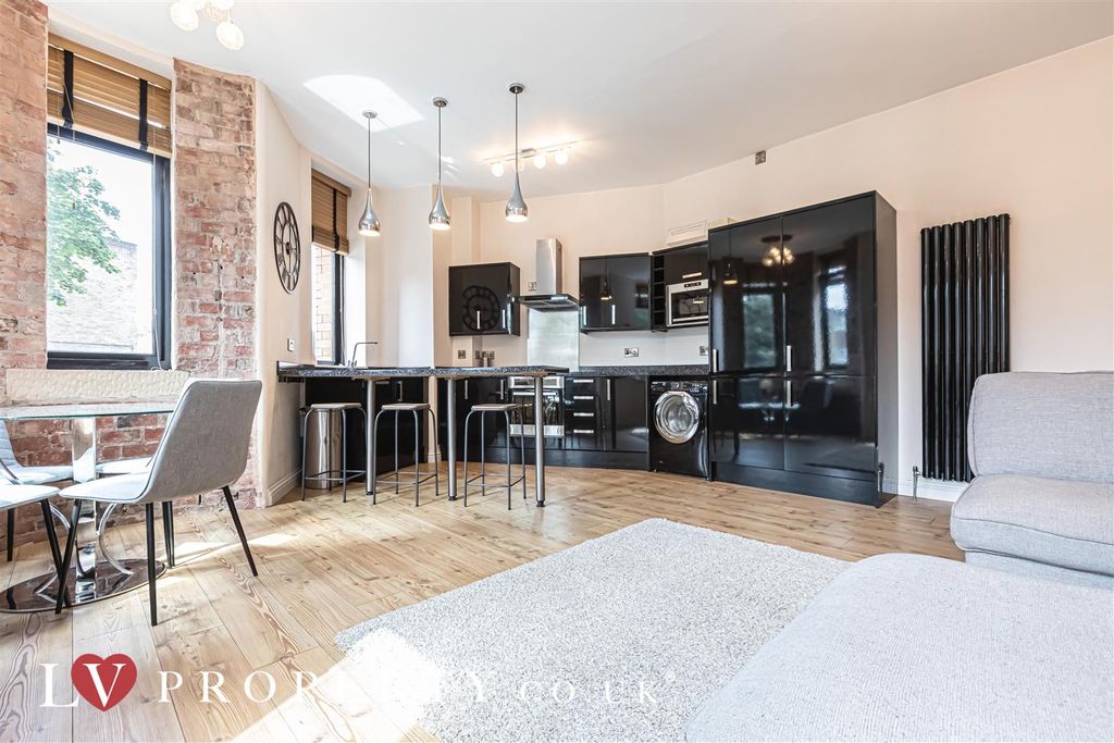 Property photo 2 of 11 9.Jpg