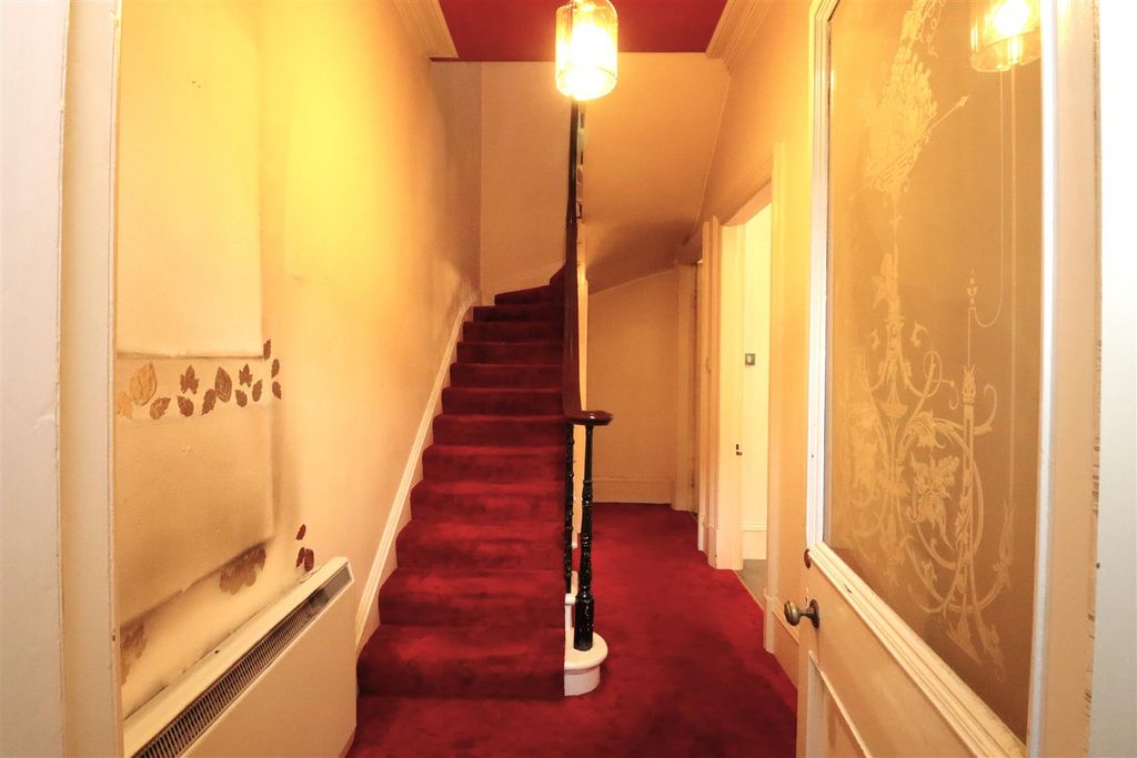 Property photo 2 of 34 Hall (2).Jpg