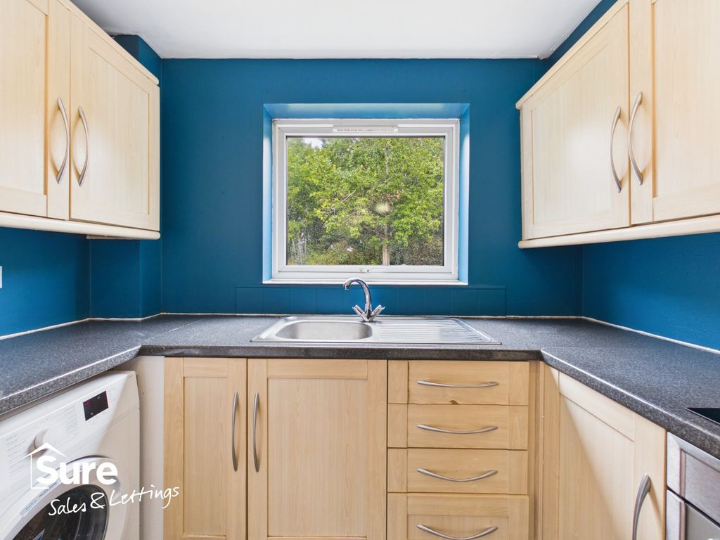 Property photo 3 of 17 5521515