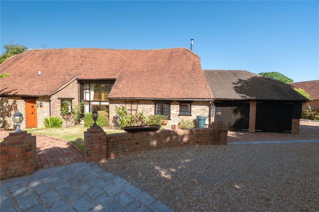 Property photo 1 of 40 Picture No. 02