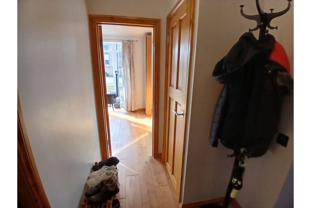 Property photo 3 of 44