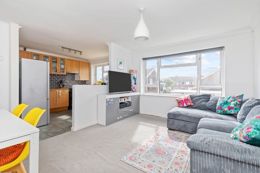 Property photo 2 of 8 4713933