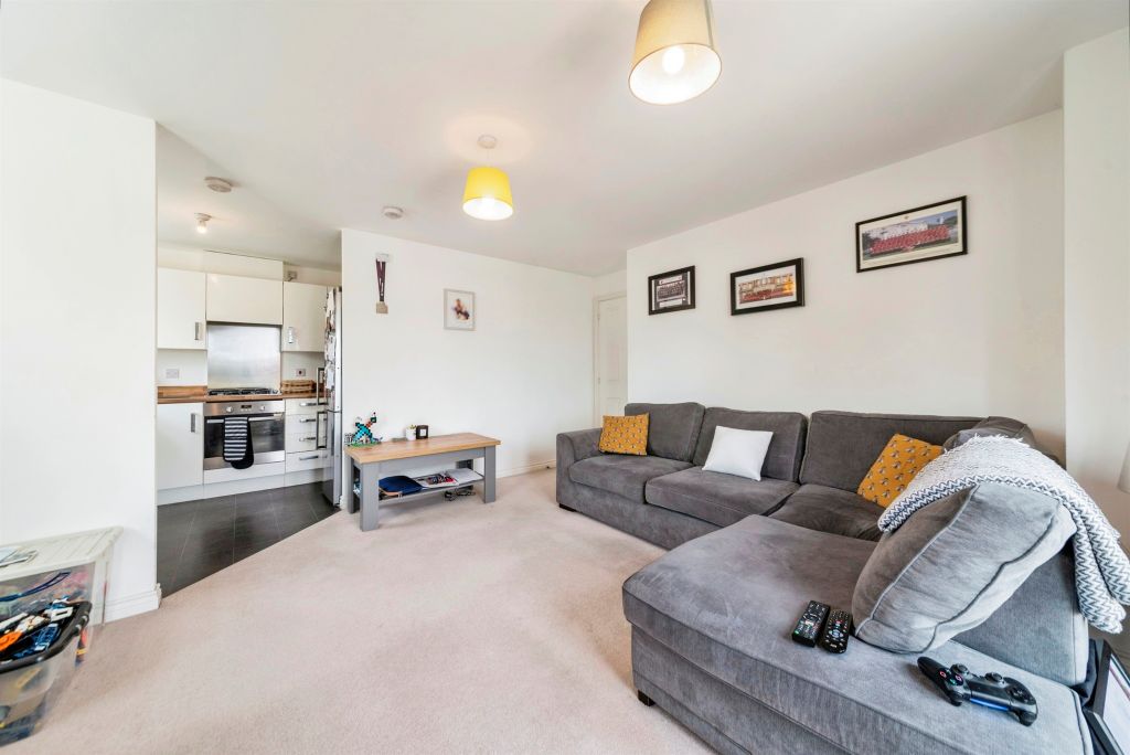Property photo 3 of 17