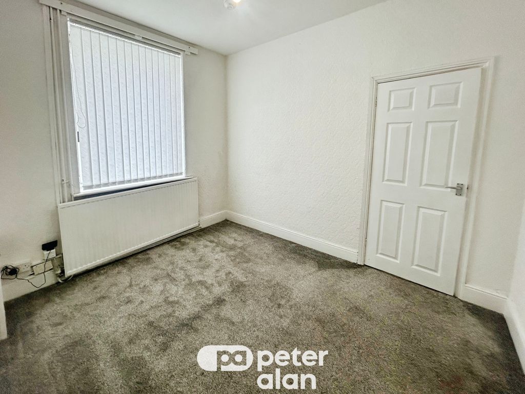 Property photo 3 of 17 Image