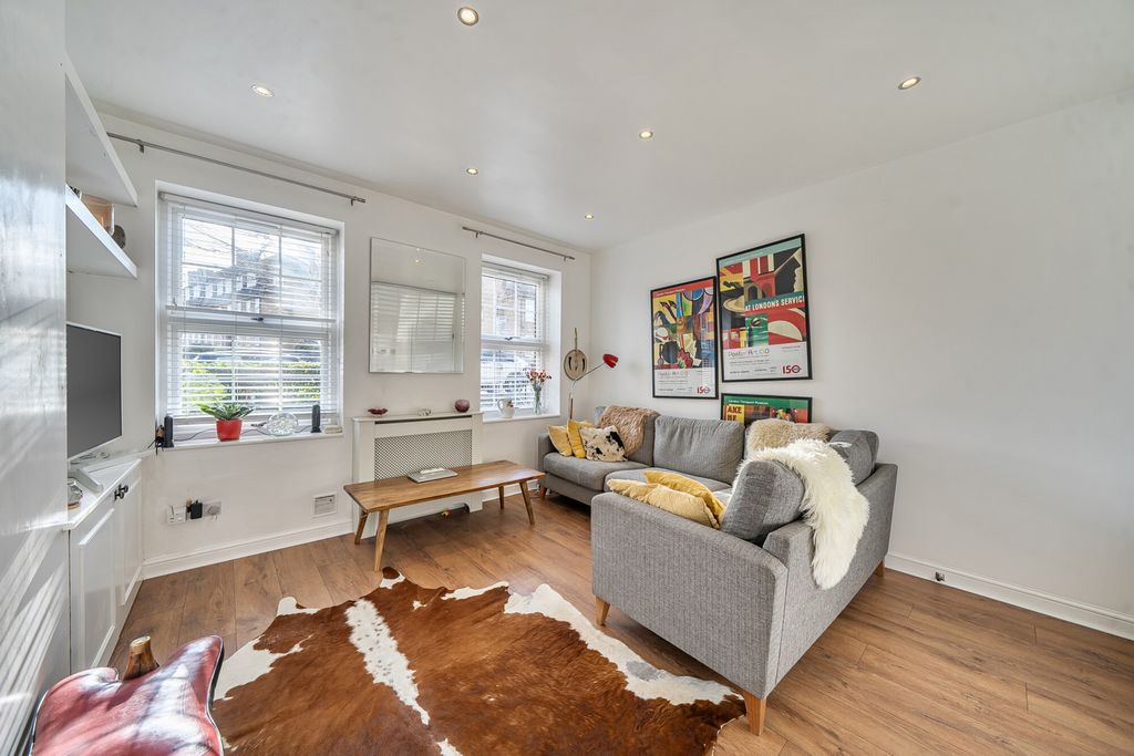 Property photo 2 of 11 1397789-5-696F80B...