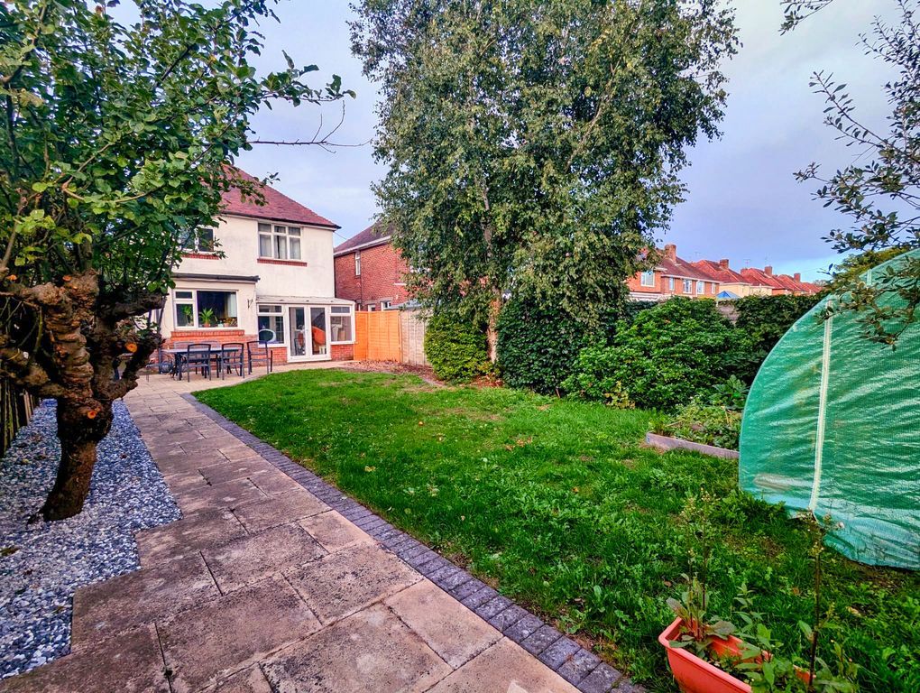 Property photo 2 of 22