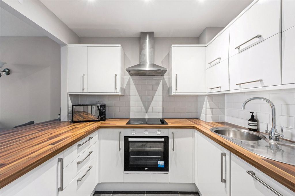 Property photo 3 of 11 Picture No. 19