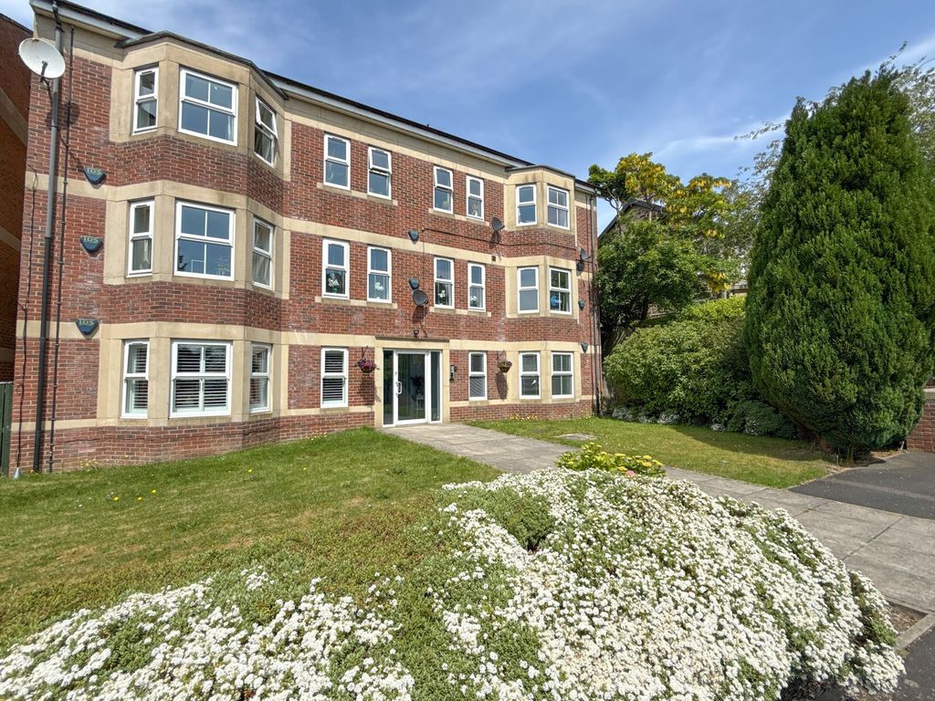 Property photo 1 of 12 External