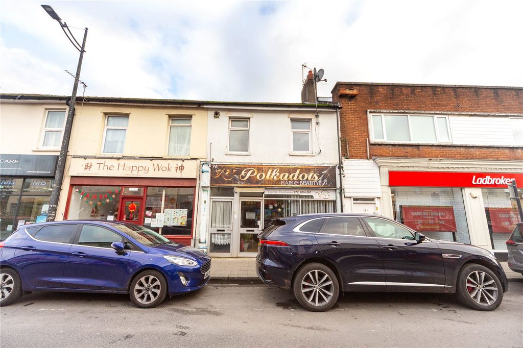 Property photo 1 of 11 Picture No. 12