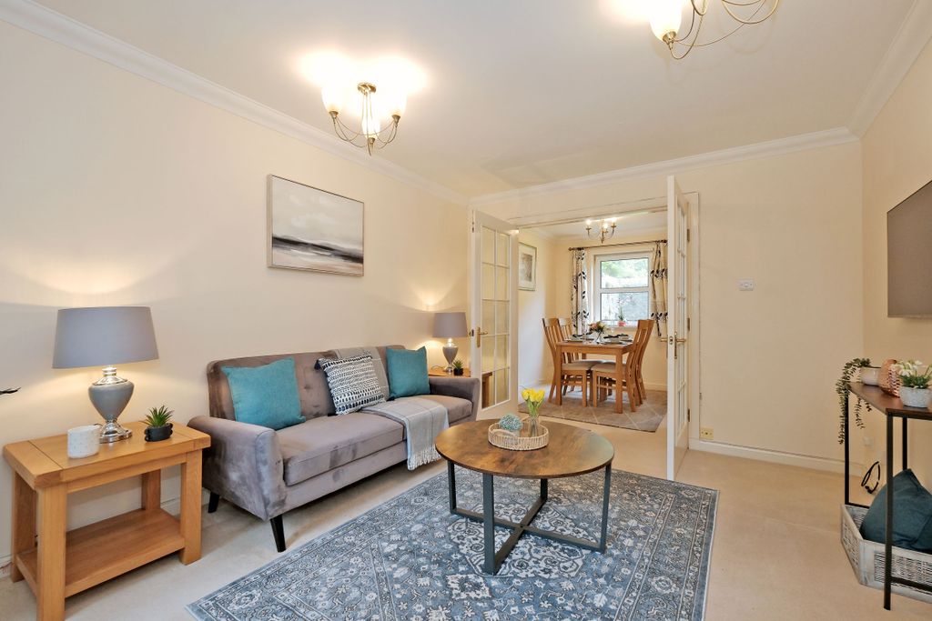 Property photo 3 of 38