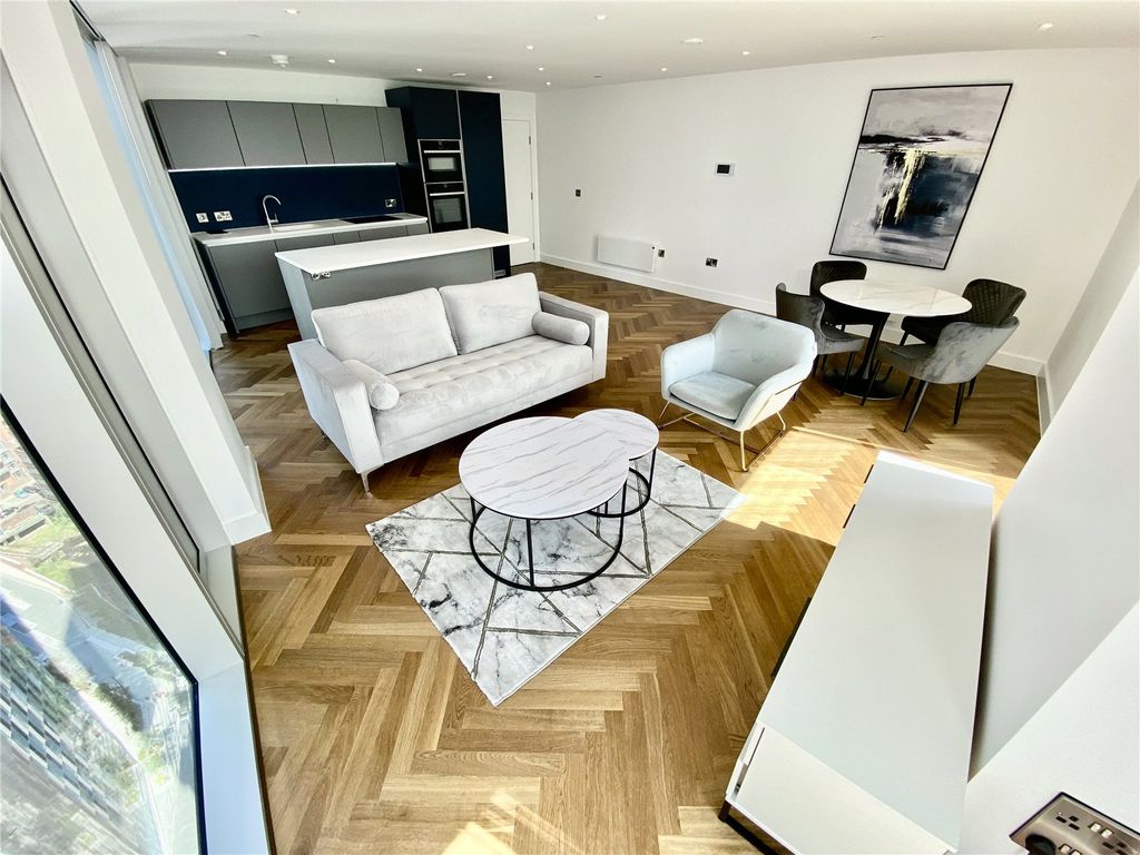 Property photo 3 of 19 Picture 3