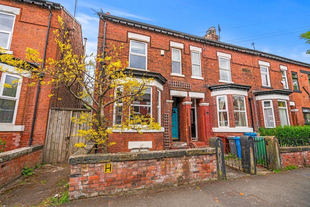 Property photo 2 of 35