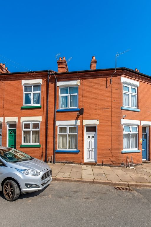 Property photo 1 of 8