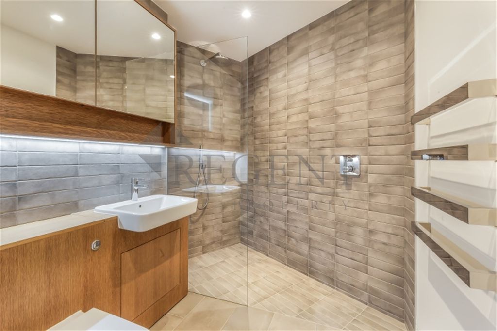 Property photo 3 of 6 Bathroom