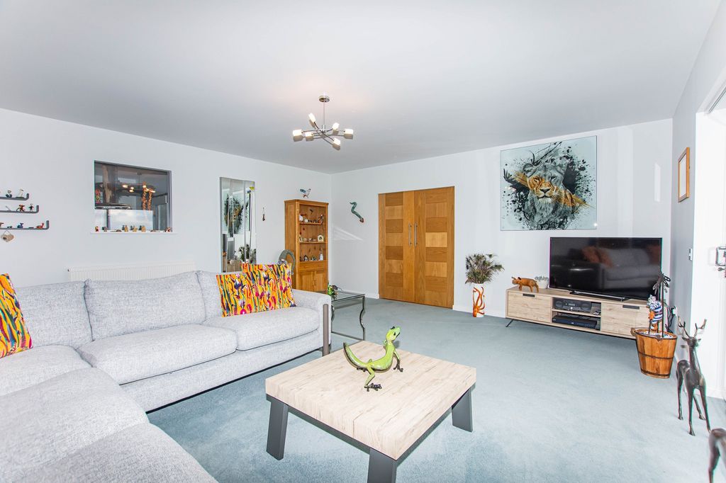 Property photo 3 of 21 Not Specified