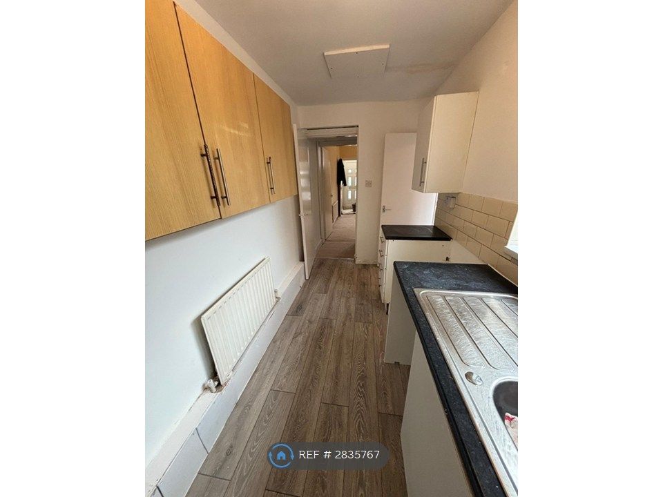 Property photo 2 of 34
