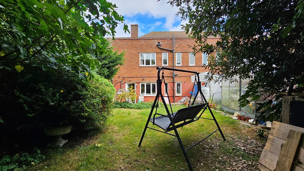 Property photo 1 of 24