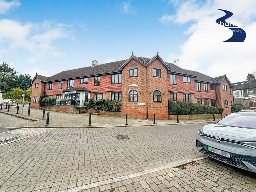 Property photo 1 of 1