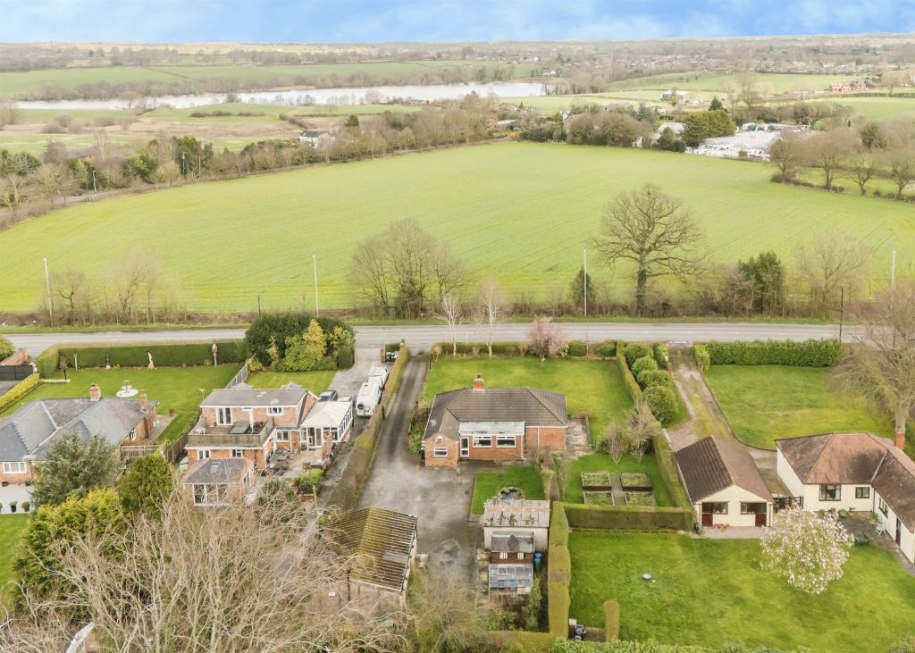 Property photo 2 of 27