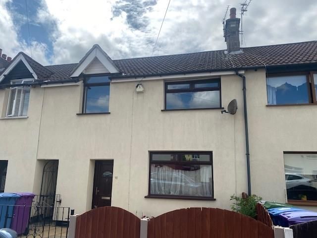 Property photo 1 of 12 90 Hurlingham Road Exterior 2023.Jpg