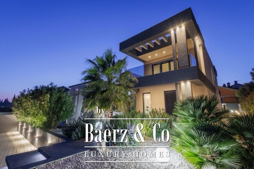 Property photo 1 of 35